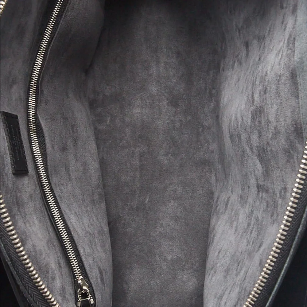 LOUIS VUITTON
Black Epi Leather Pont-Neuf GM Bag - Picture 7 of 7